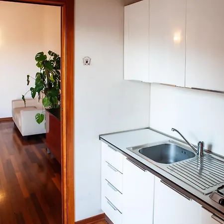 Alba Dei Grappoli アパート